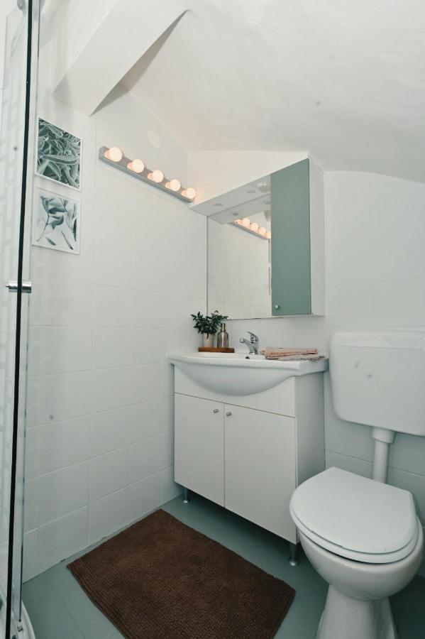 Dream Apartment Milna Милна Экстерьер фото